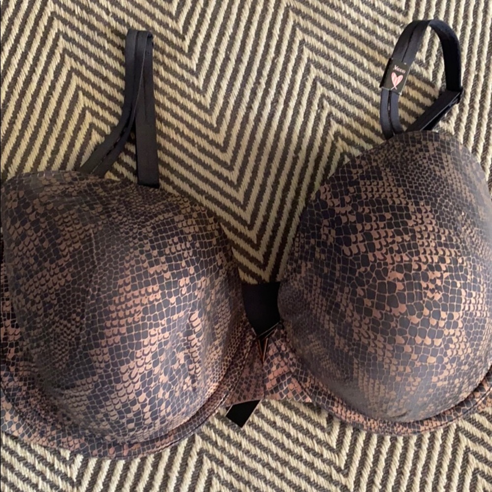 Victoria Secret bra NWT